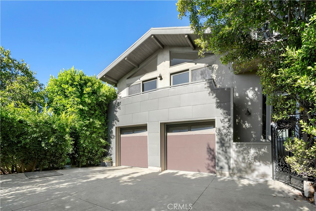 9625 Oak Pass Road Beverly Hills, CA 90210 - Photo 23 of 30