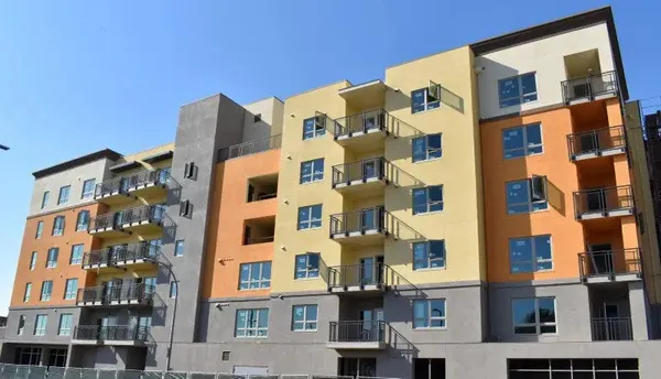 $1,415 | 25 Harbour Way, Richmond, CA 94801