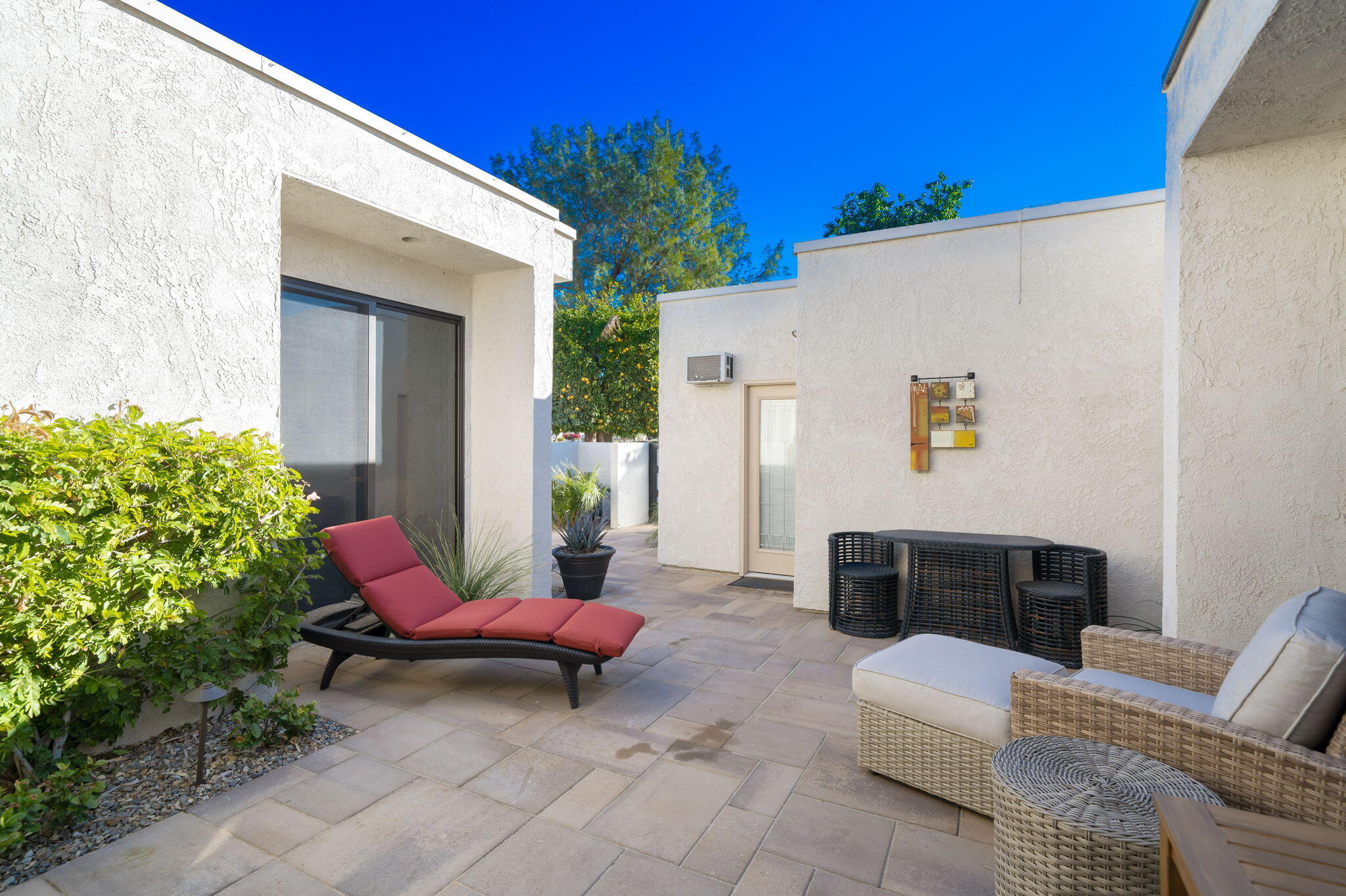 726 Inverness Drive Rancho Mirage, CA 92270 - Photo 29 of 37 14-web-or-mls-JBInverness_2023_014