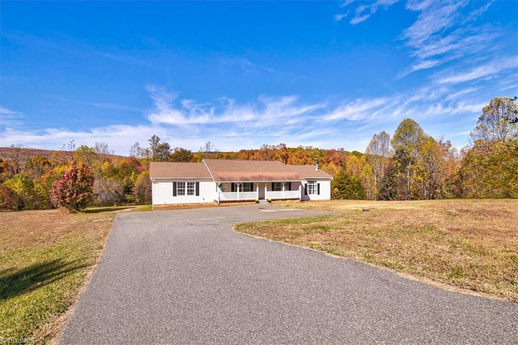 1040 Robin Road Walnut Cove, NC 27052 - Photo 1 of 50 Gallery Image 1