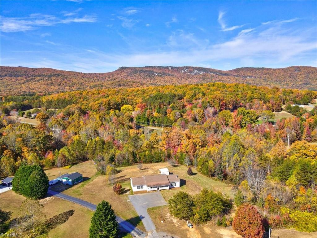 1040 Robin Road Walnut Cove, NC 27052 - Photo 2 of 50 Gallery Image 2