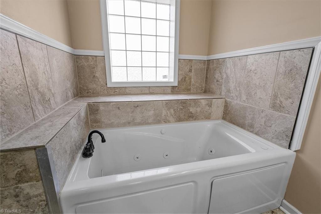 1040 Robin Road Walnut Cove, NC 27052 - Photo 33 of 50 Gallery Image 33
