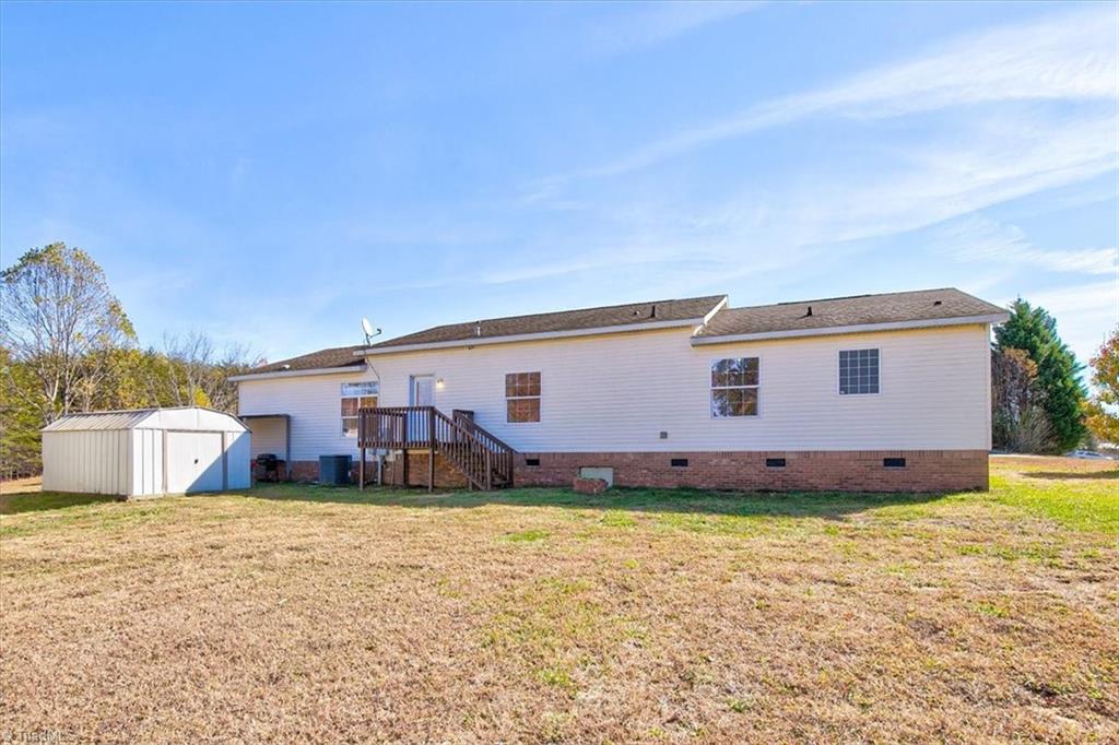 1040 Robin Road Walnut Cove, NC 27052 - Photo 42 of 50 Gallery Image 42