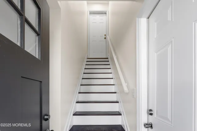 $2,650 | 9 Beacon Terrace, Unit 1, Keansburg, NJ 07734