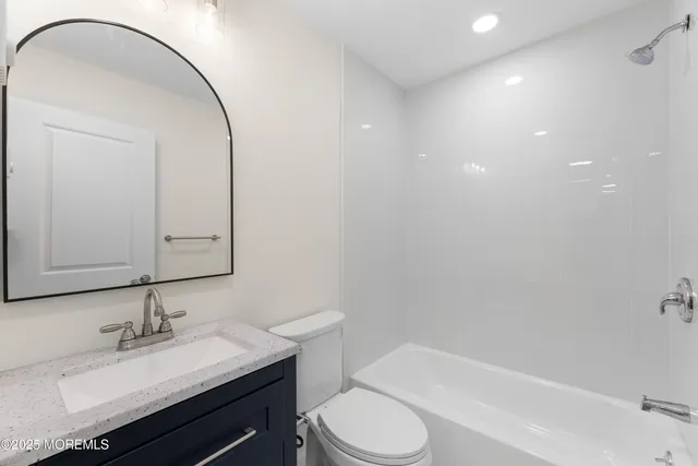 $2,650 | 9 Beacon Terrace, Unit 1, Keansburg, NJ 07734