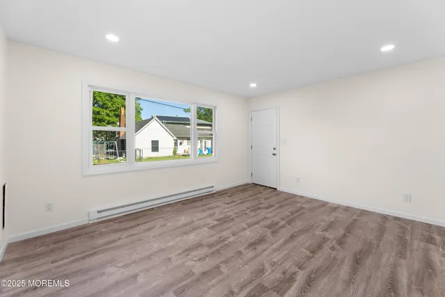 $2,650 | 9 Beacon Terrace, Unit 1, Keansburg, NJ 07734