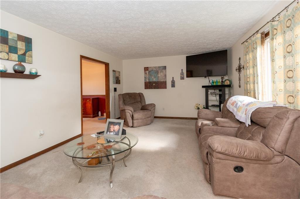 6326 South Carroll Road Indianapolis, IN 46259 - Photo 3 of 25 Gallery Image 3