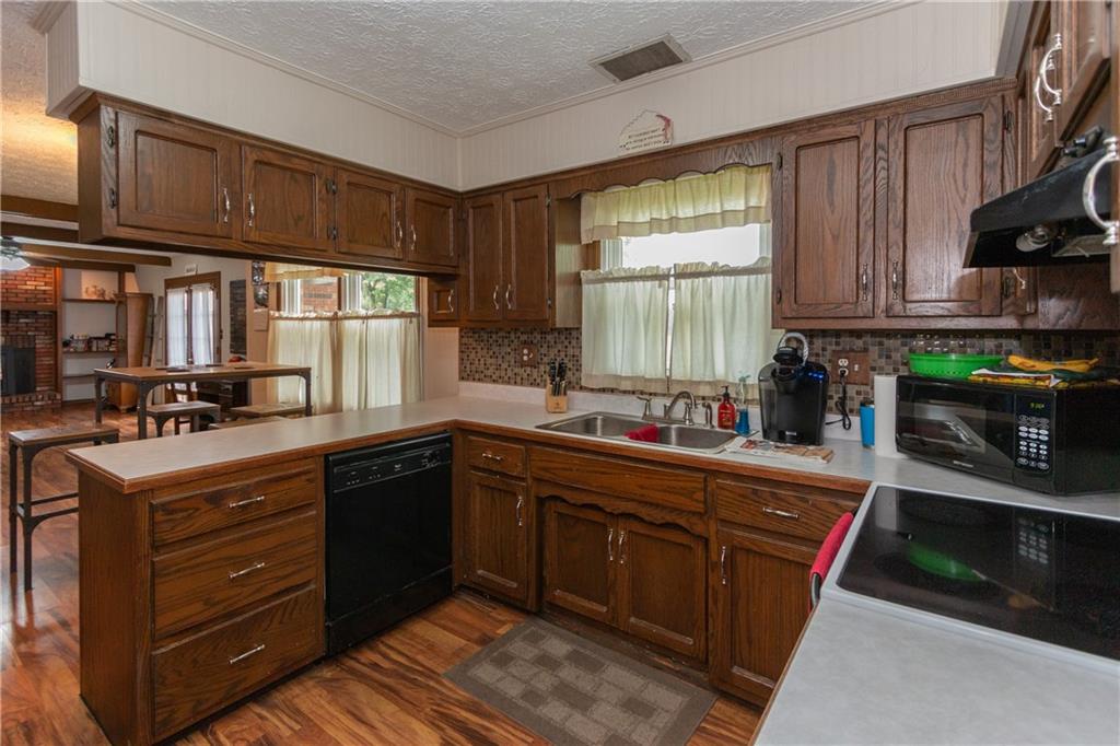 6326 South Carroll Road Indianapolis, IN 46259 - Photo 8 of 25 Gallery Image 8