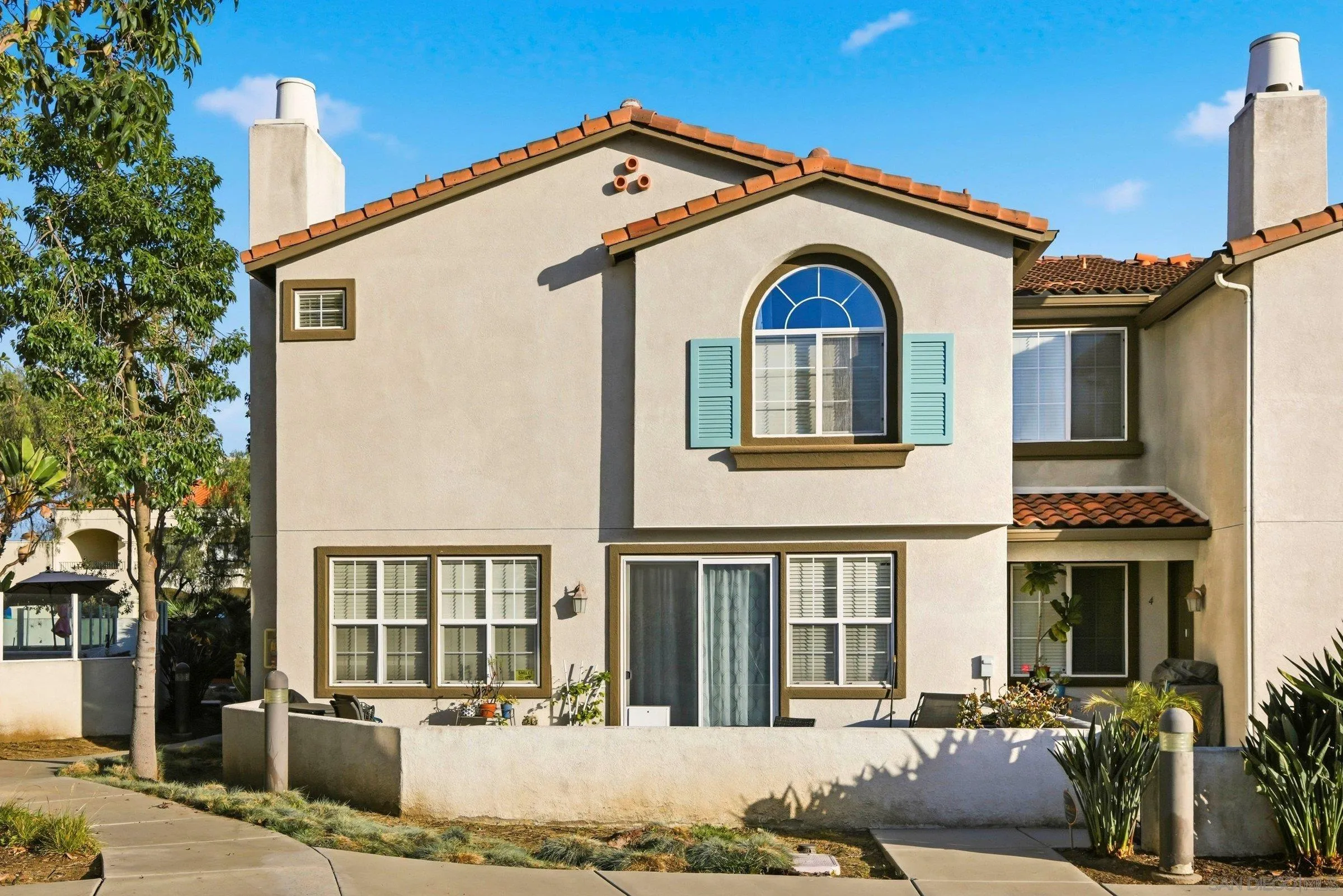 293 Reef Point Way, Unit 5 Oceanside, CA 92058 - Photo 1 of 20