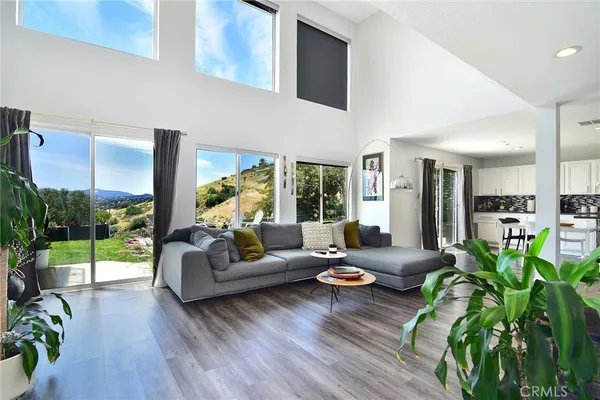 $11,950 | 24574 Overland Drive, West Hills, CA 91304