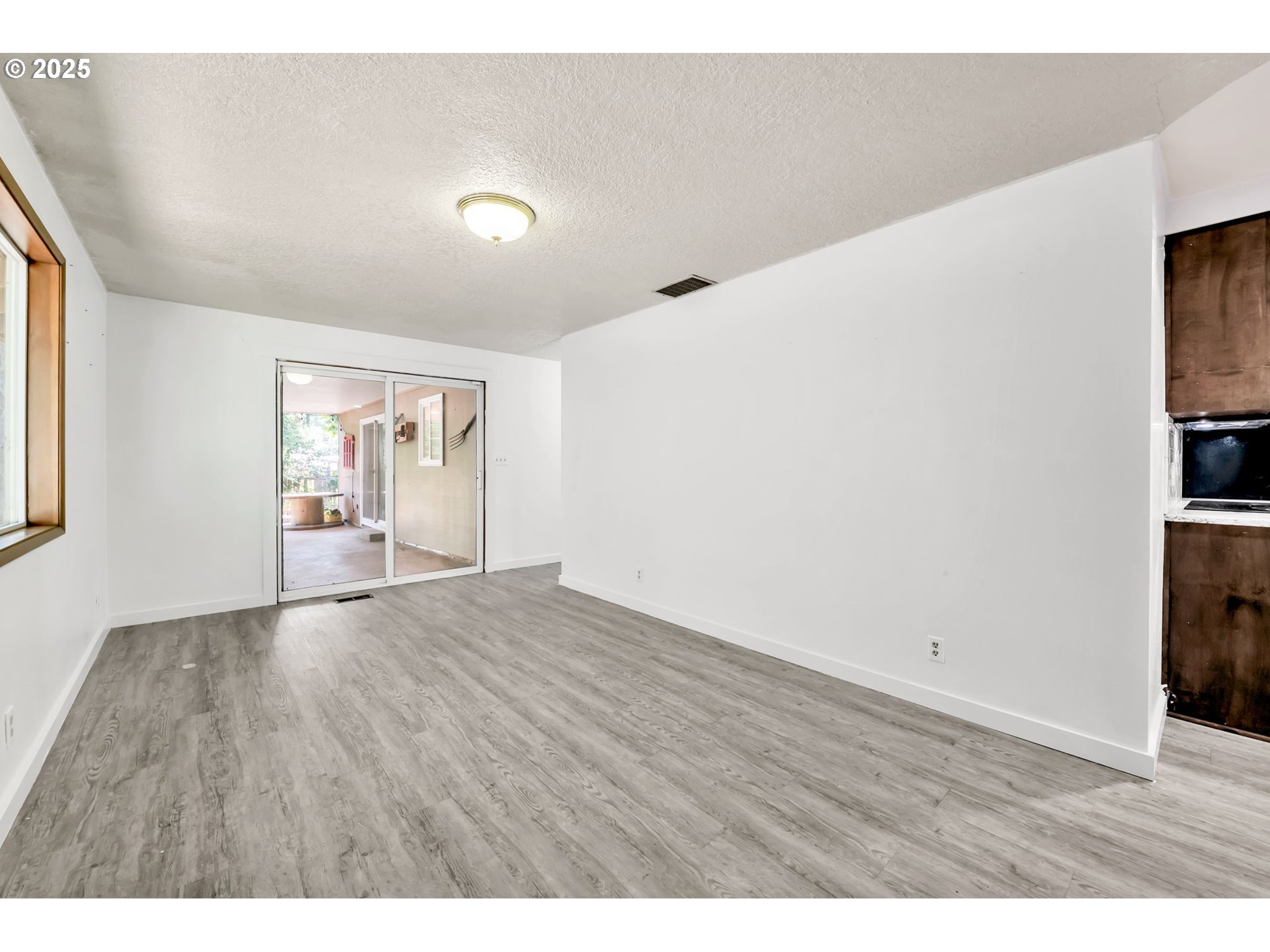 26019 Marina Road Veneta, OR 97487 - Photo 14 of 28