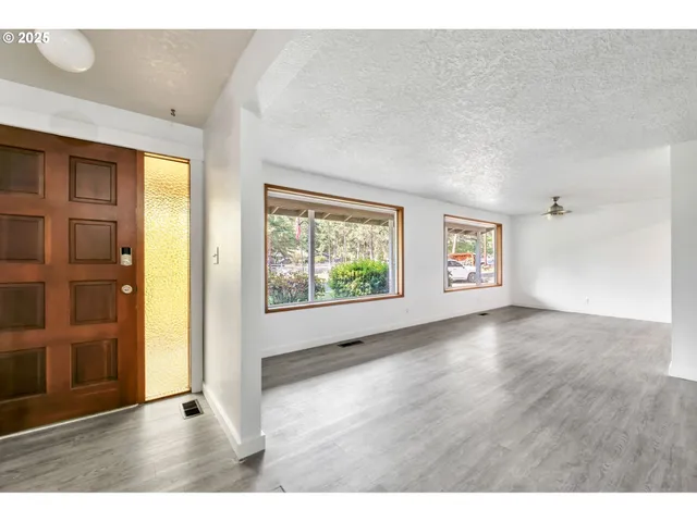 $485,000 | 26019 Marina Road, Veneta, OR 97487