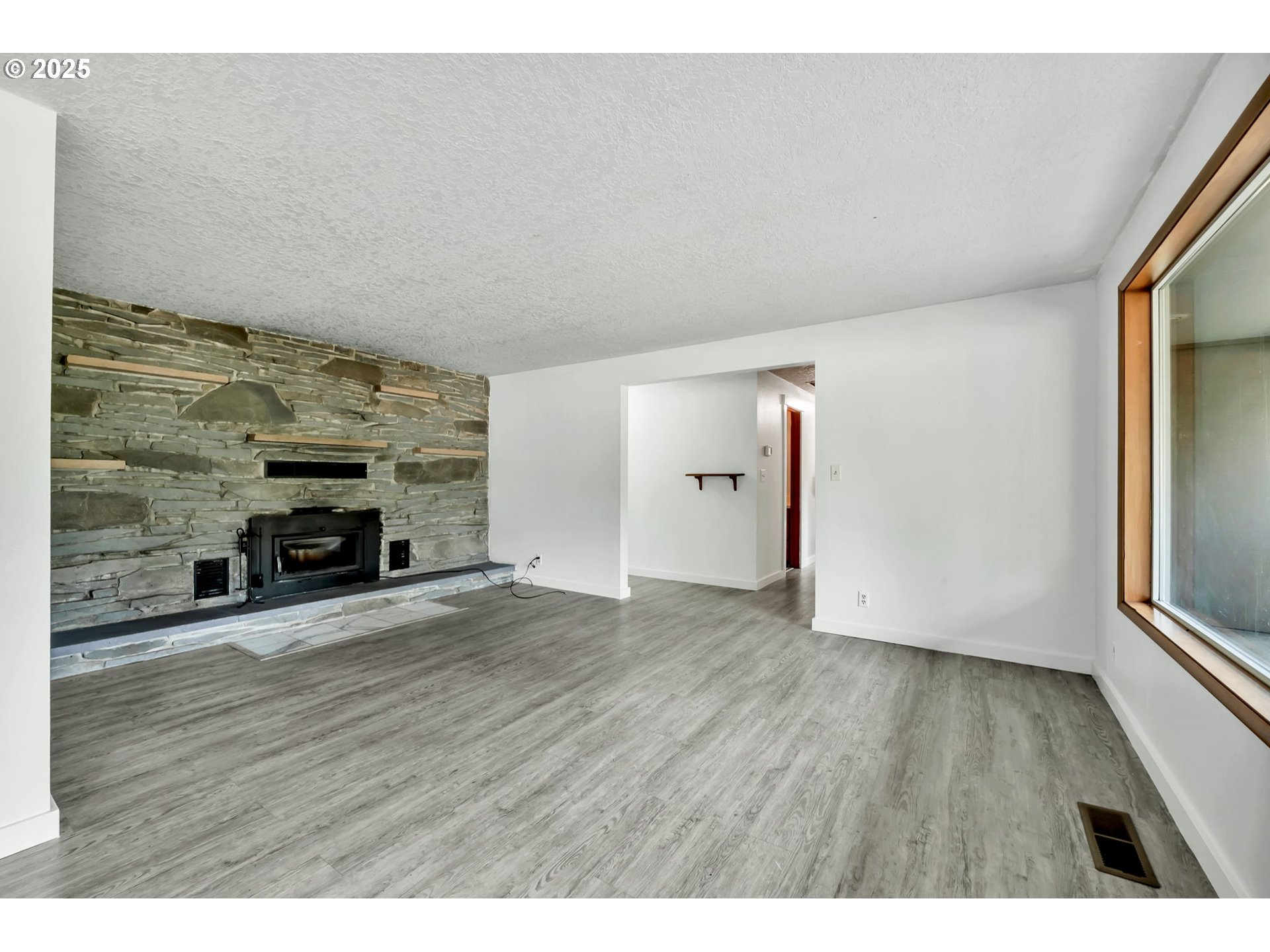 26019 Marina Road Veneta, OR 97487 - Photo 6 of 28