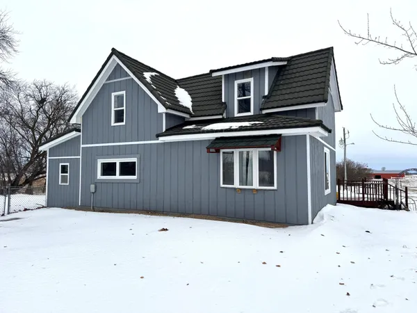 $225,000 | 21616 County Road 21, Roseau, MN 56751