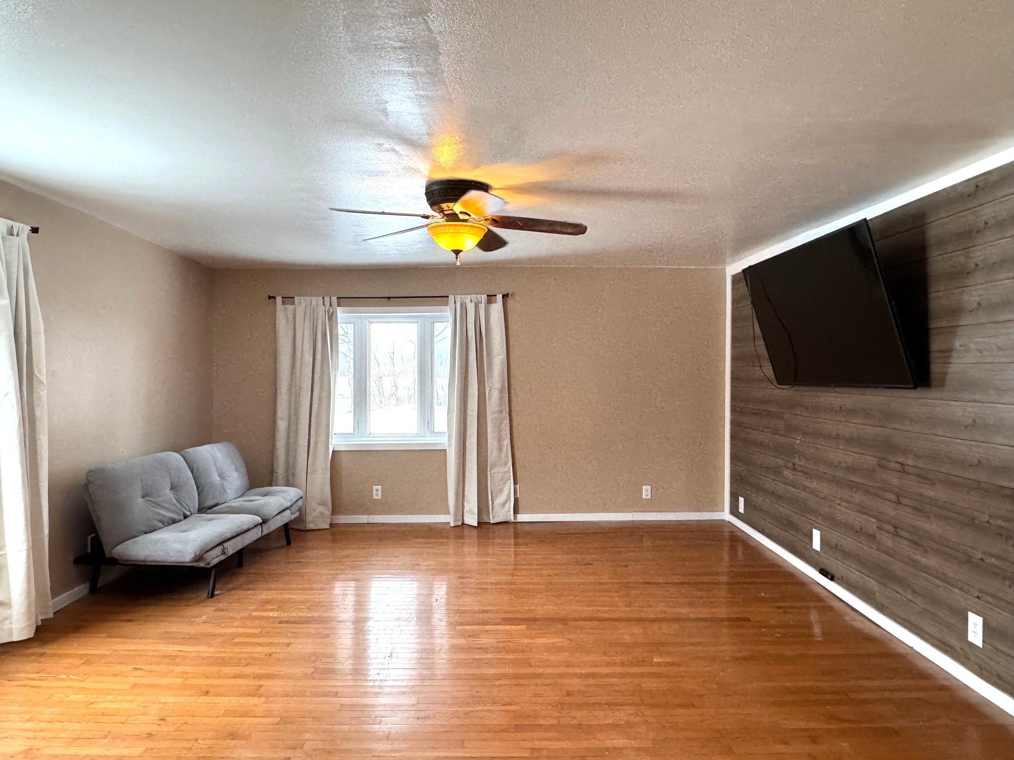 21616 County Road 21 Roseau, MN 56751 - Photo 8 of 20