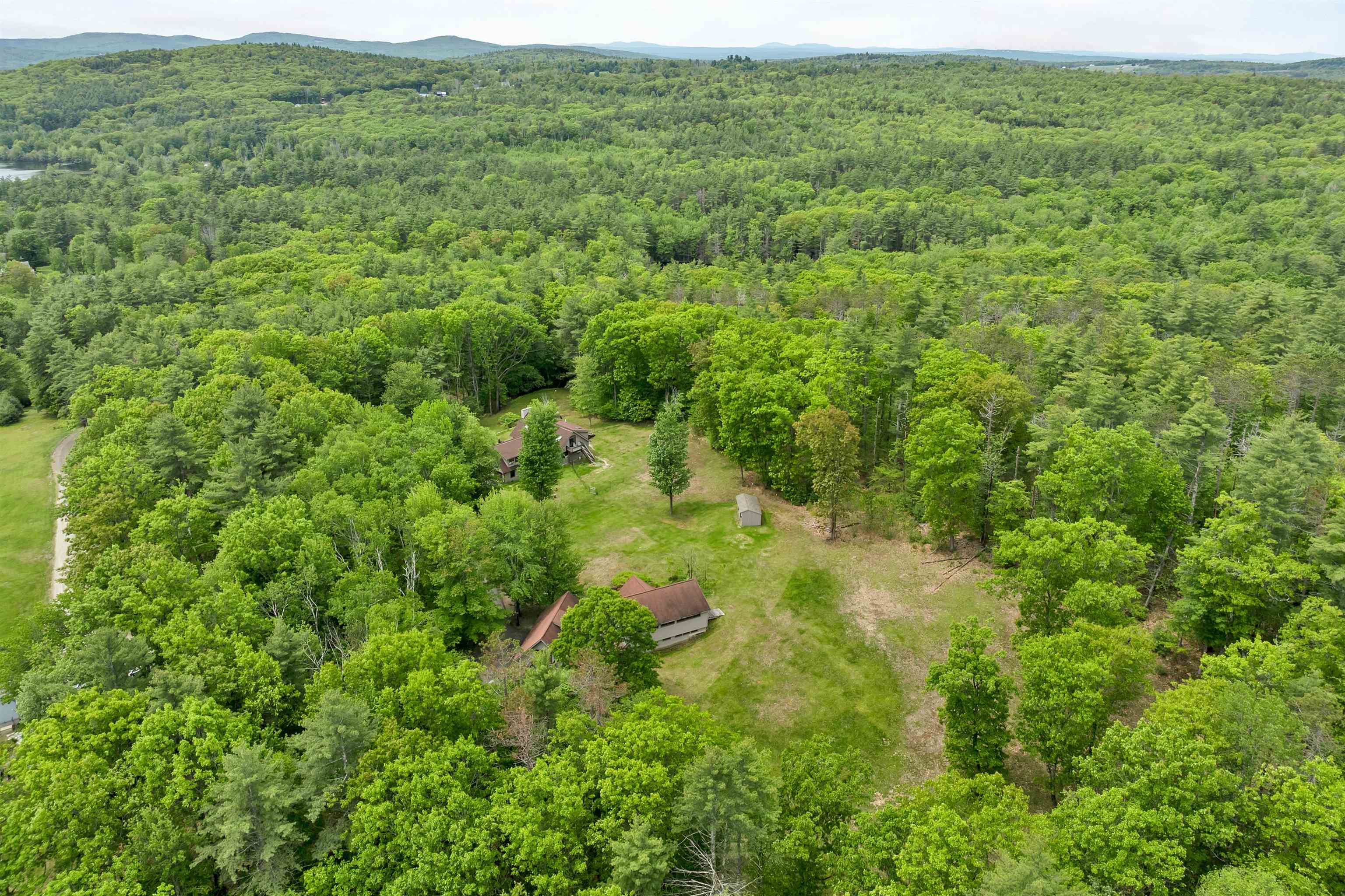 490 Clough Road Pittsfield, NH 03263 - Photo 10 of 60