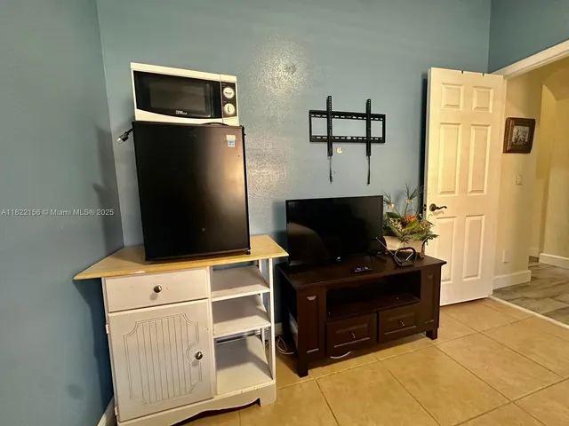 $875 | 0 Th, Unit 1, Miramar, FL 33027