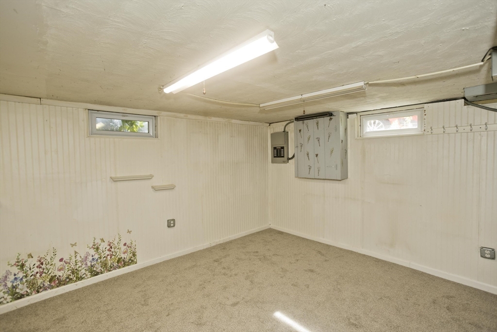 93 Moss Road Springfield, MA 01119 - Photo 36 of 40