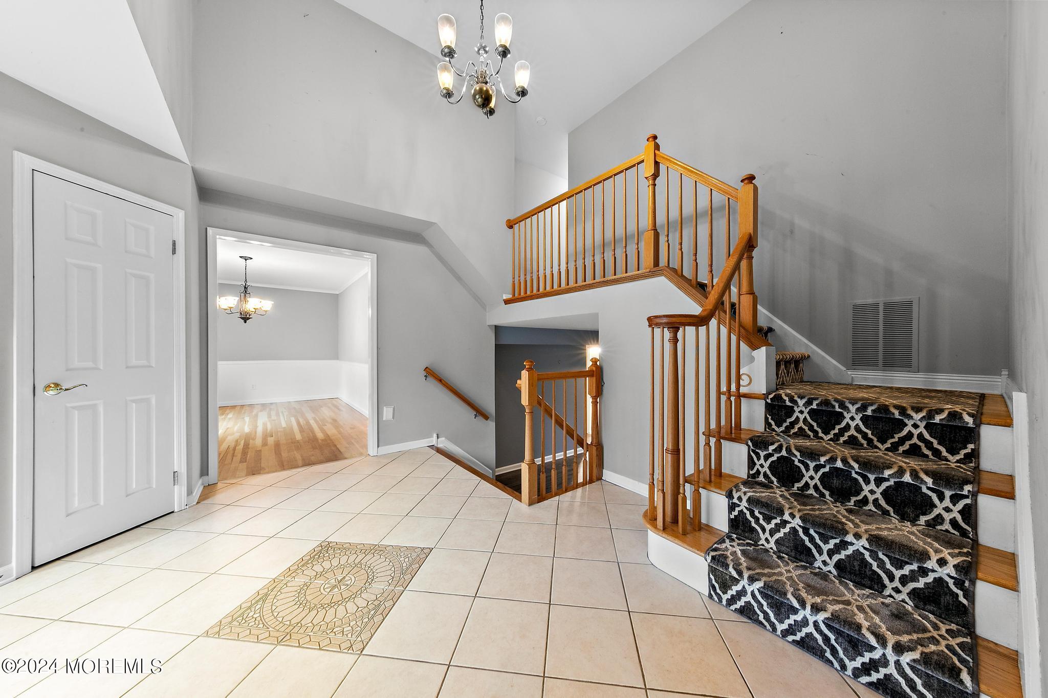 27 Ivy Hill Road Red Bank, NJ 07701 - Photo 7 of 55 Staircase