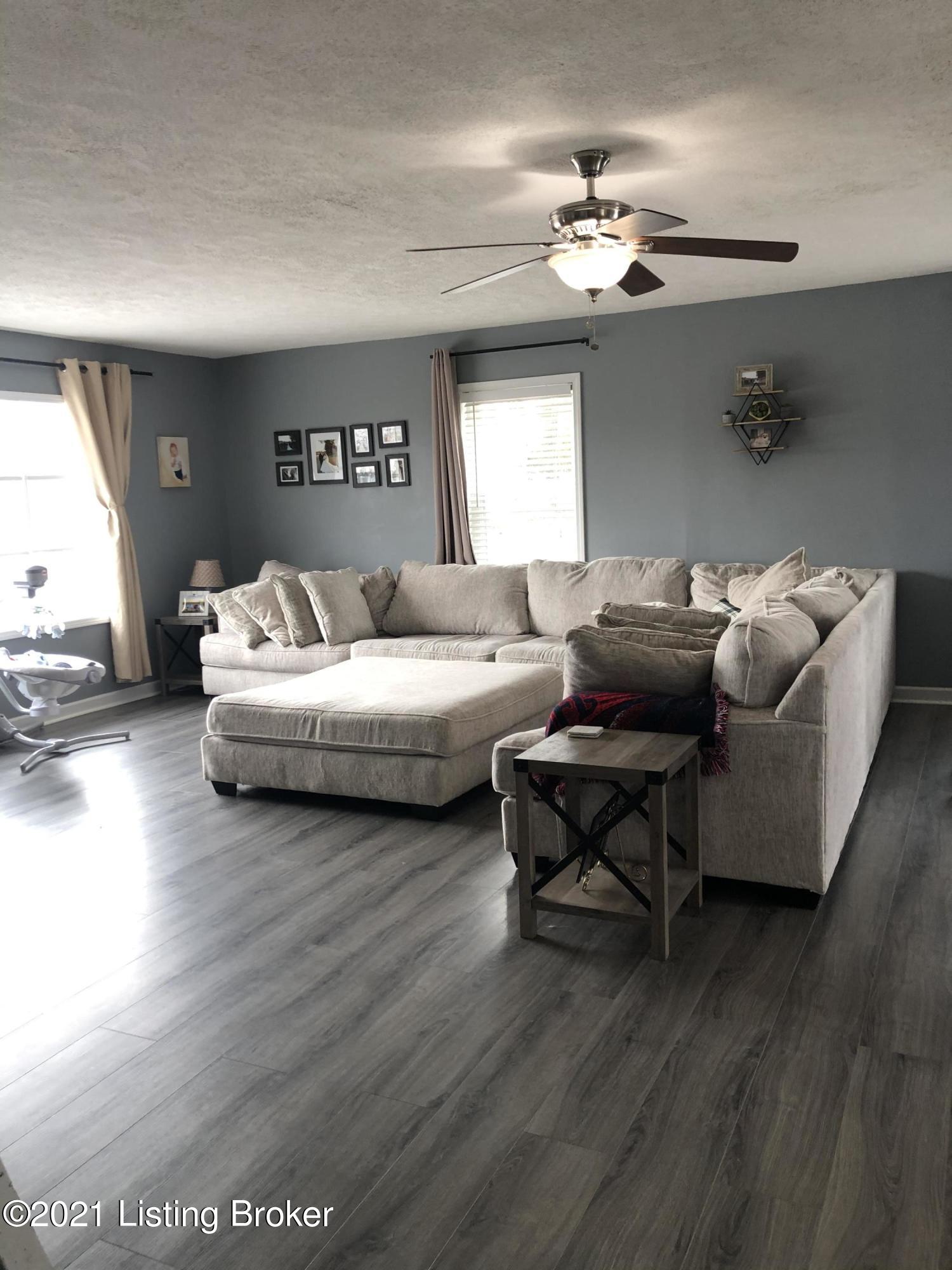2765 Mound Hill Road Carrollton, KY 41008 - Photo 4 of 29 F8AE2F31-E527-4C46-9E5B-CA14BB8A9BC3