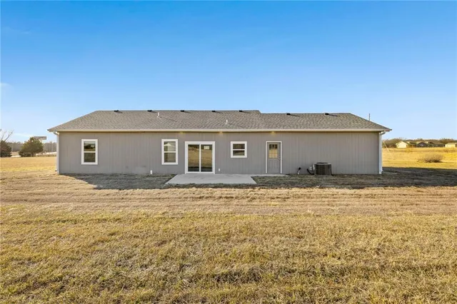 $365,000 | 557 Northwest 1391st Road, Holden, MO 64040