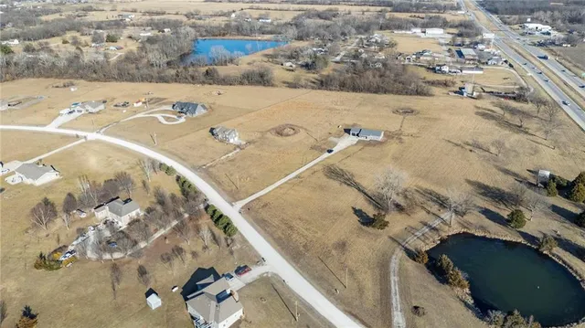 $365,000 | 557 Northwest 1391st Road, Holden, MO 64040