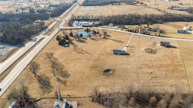 $365,000 | 557 Northwest 1391st Road, Holden, MO 64040