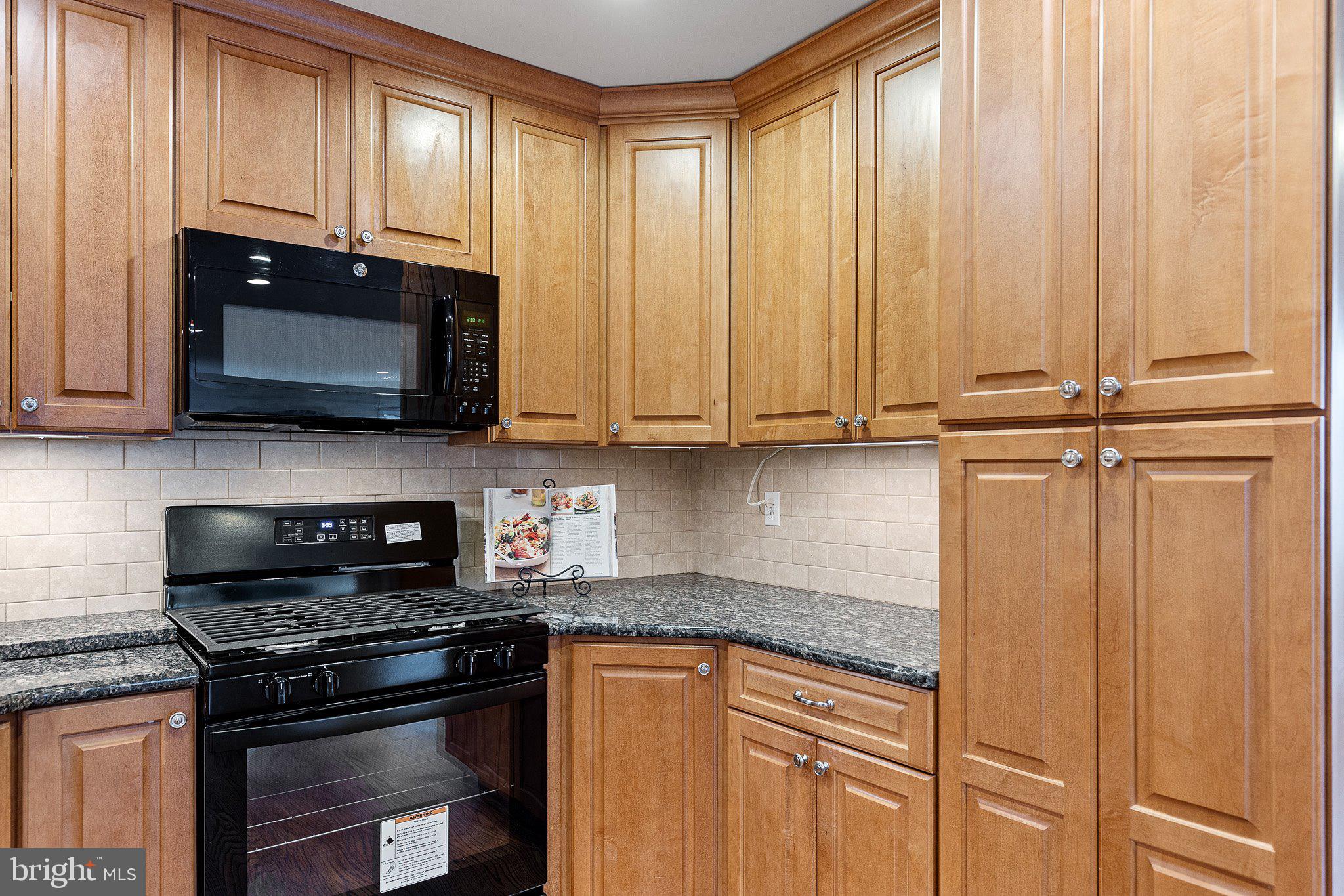 102 Kingswood Road Newark, DE 19713 - Photo 8 of 25 Kitchen