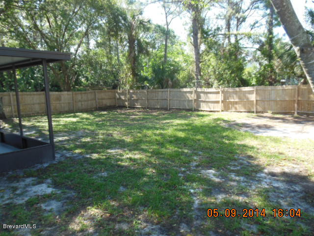 7069 Bayfront Road Cocoa, FL 32927 - Photo 5 of 16 DSCN9828