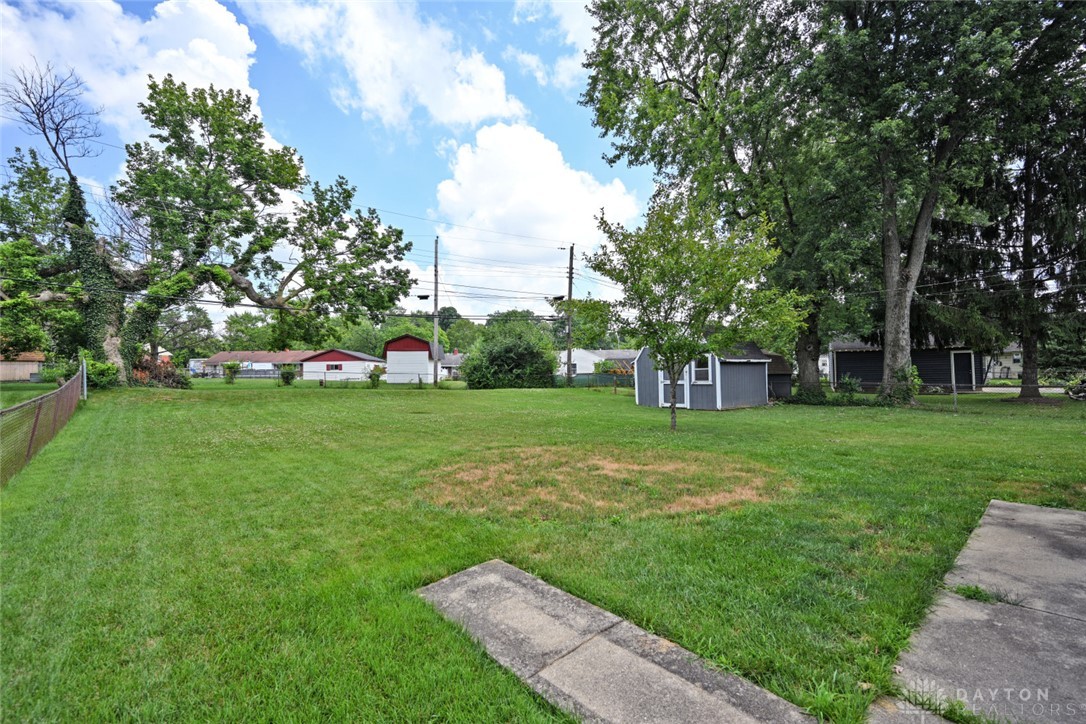 2908 Blackhawk Road Kettering, OH 45420 - Photo 33 of 41