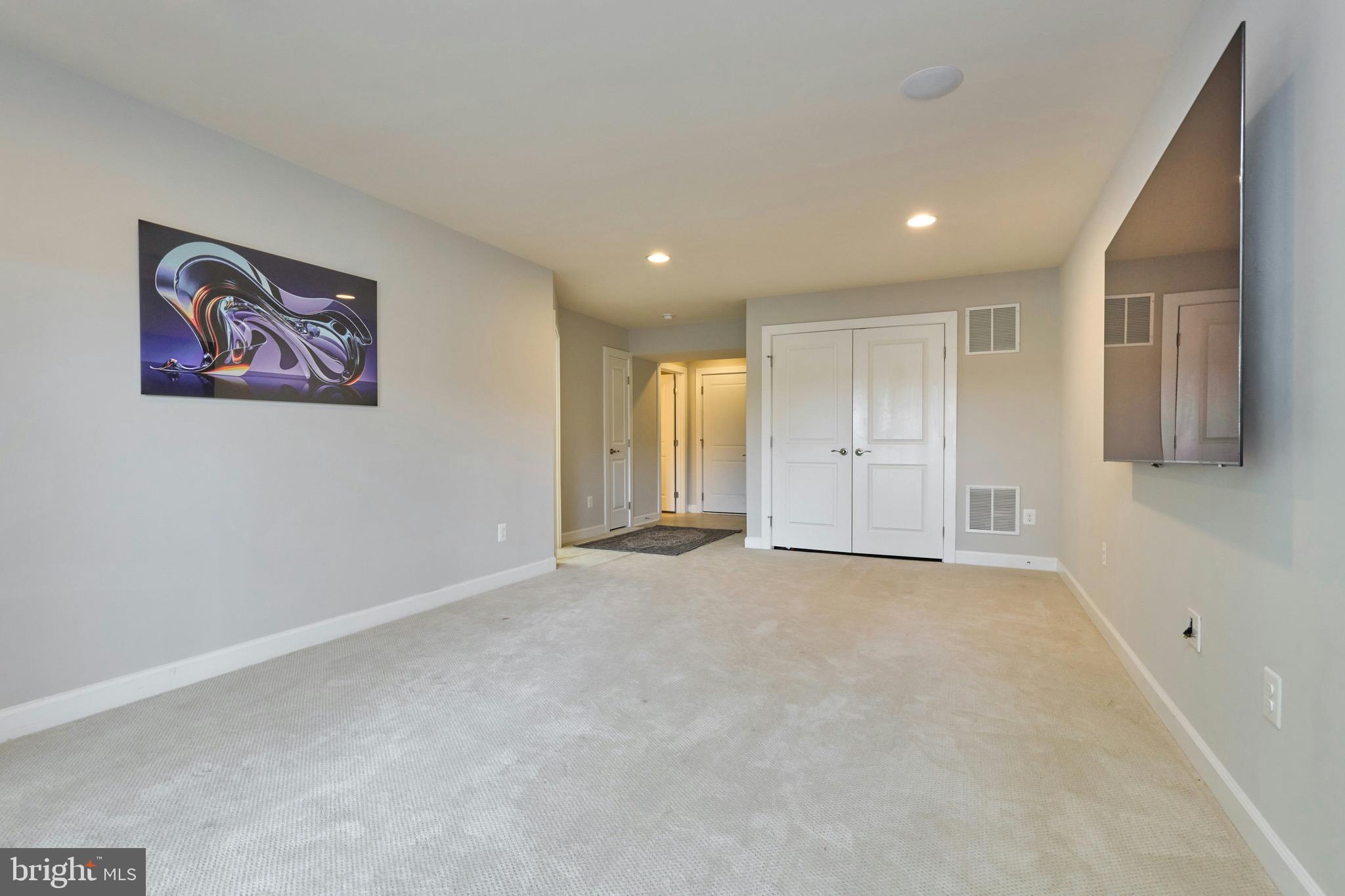 2358 Chadlington Road Falls Church, VA 22043 - Photo 20 of 56