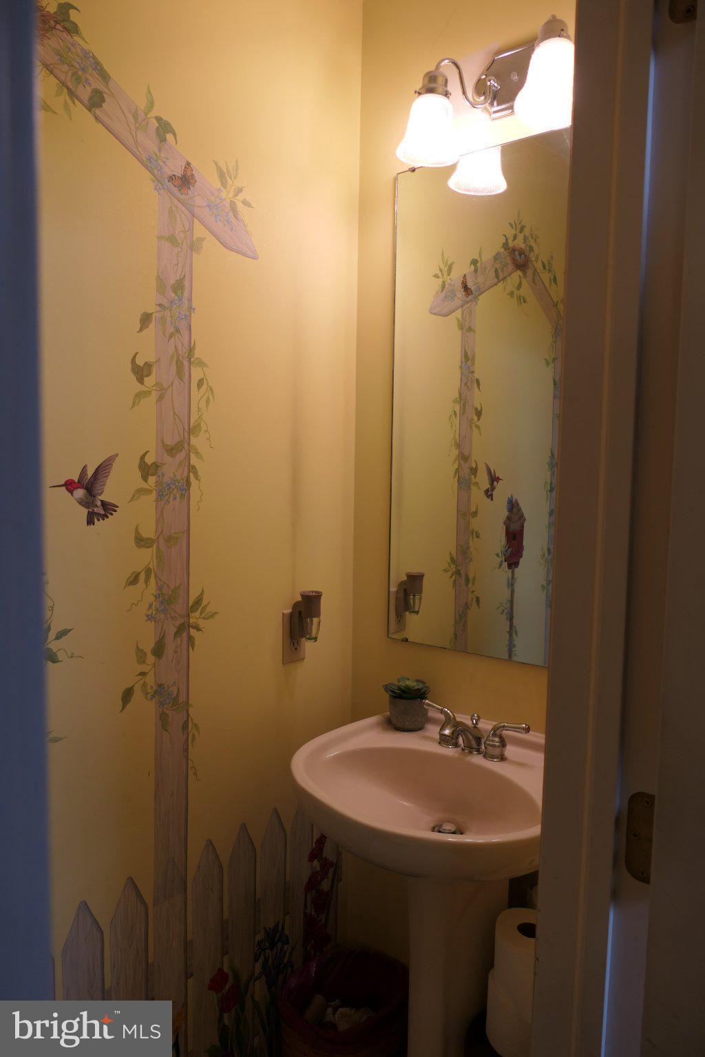 178 Riders Way Lebanon, PA 17042 - Photo 9 of 24 Charming half-bath with whimsical decor.