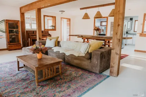 $995,000 | 49100 Wickersham Road, Geyserville, CA 95441