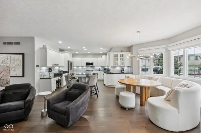 $975,000 | 2725 Matt Court, Carmel, IN 46033