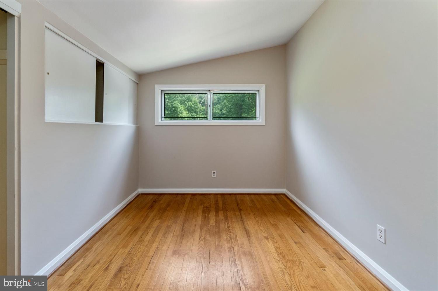 7315 Campfield Road Baltimore, MD 21208 - Photo 24 of 35 bedroom with valted ceiling