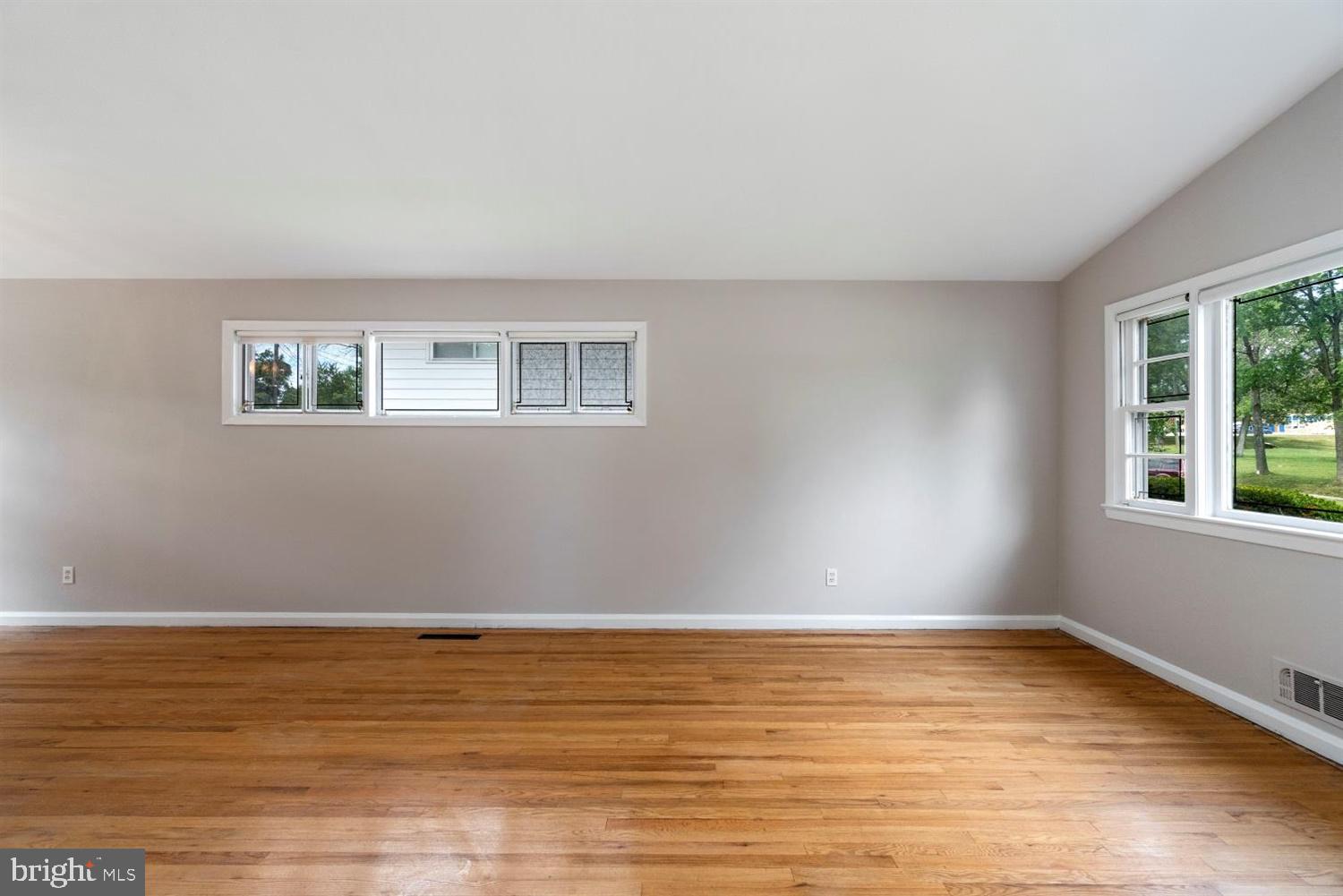 7315 Campfield Road Baltimore, MD 21208 - Photo 7 of 35 Stunning hardwoods