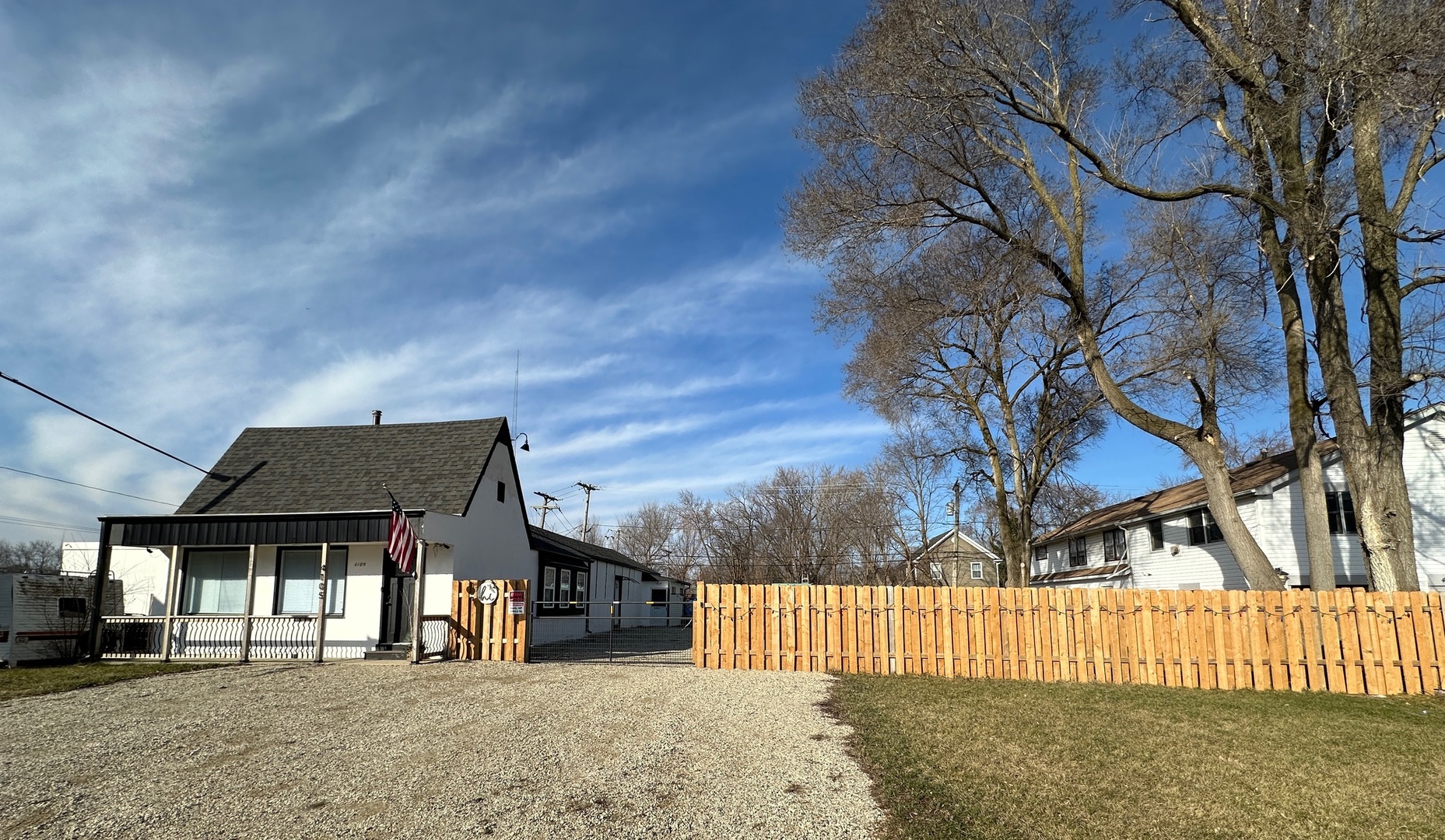 4105 East Wonder Lk Rd