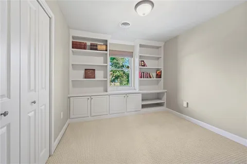 $330,000 | 2104 Belmont Place, Metairie, LA 70001