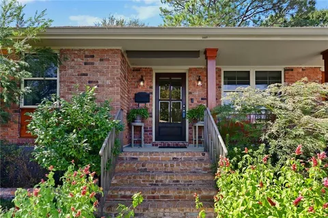 $330,000 | 2104 Belmont Place, Metairie, LA 70001