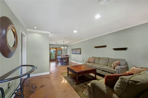 $330,000 | 2104 Belmont Place, Metairie, LA 70001