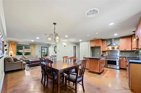 $330,000 | 2104 Belmont Place, Metairie, LA 70001