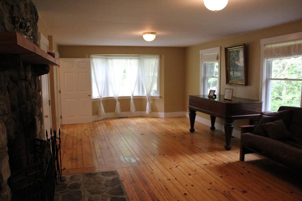 154 Groveville Road Buxton, ME 04093 - Photo 12 of 32 Extra large family room with...