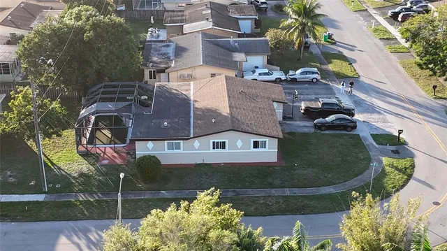 $450,000 | 8900 Northwest 26th Place, Sunrise, FL 33322