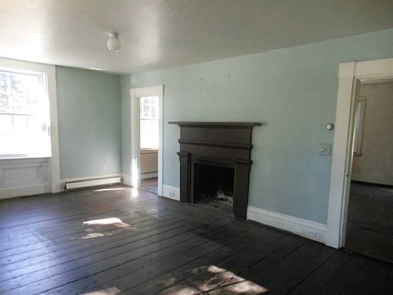 114 Dunns Corner Road Westerly, RI 02891 - Photo 5 of 18 Living Room.