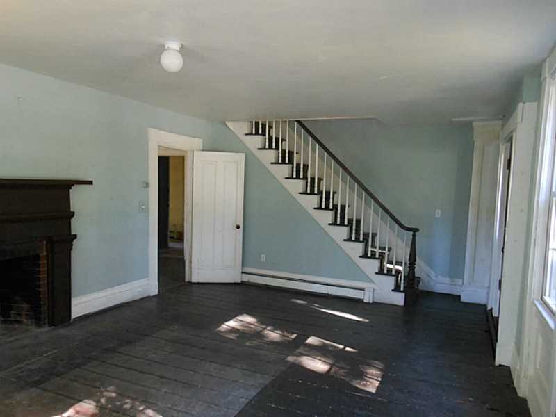 114 Dunns Corner Road Westerly, RI 02891 - Photo 7 of 18 Living Room.
