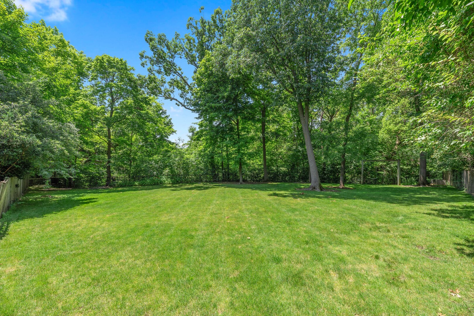 493 Hazel Avenue Highland Park, IL 60035 - Photo 44 of 52 Gallery Image 44