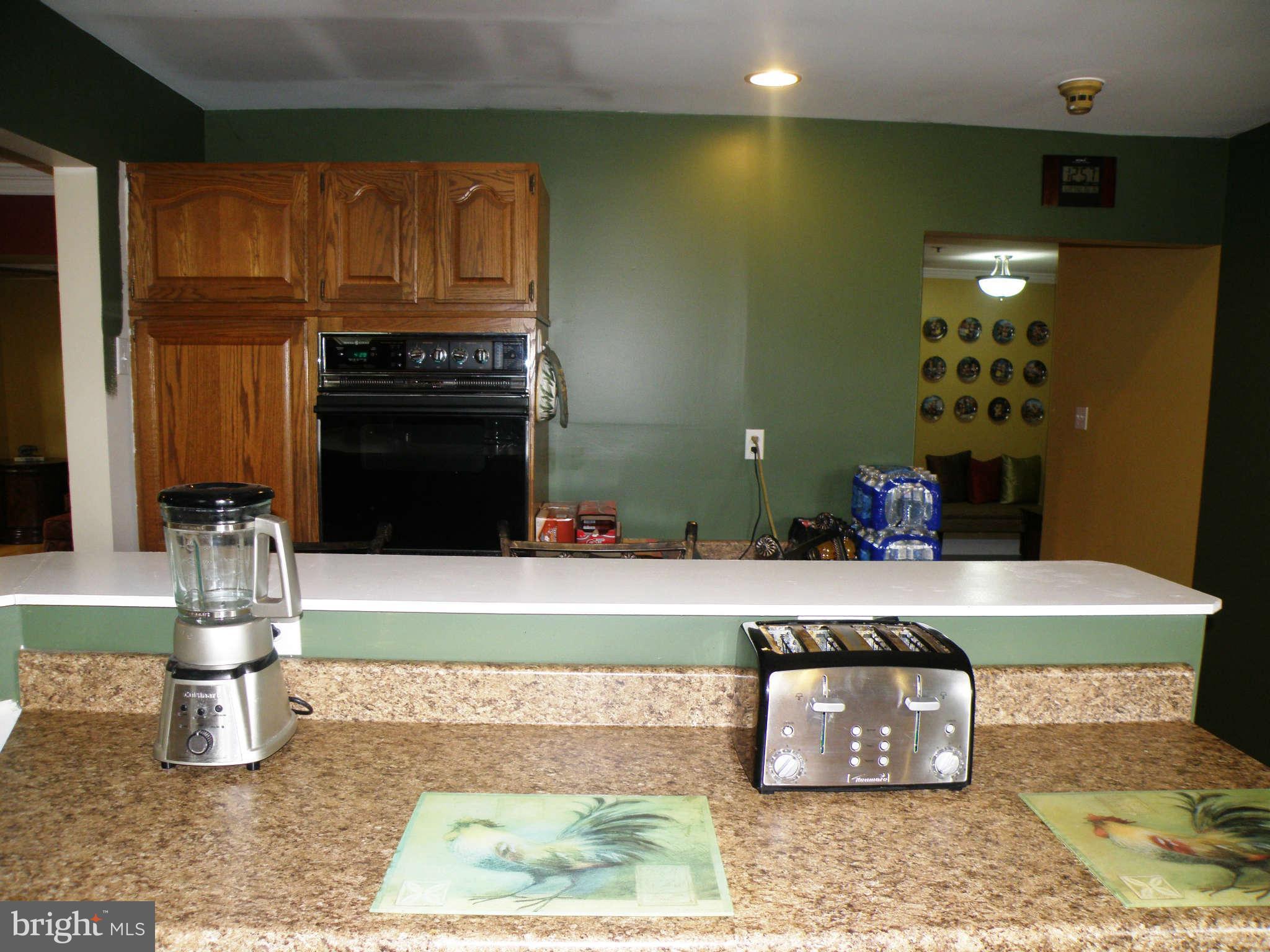 7320 Rocky Road Gaithersburg, MD 20882 - Photo 6 of 11 Kitchen view