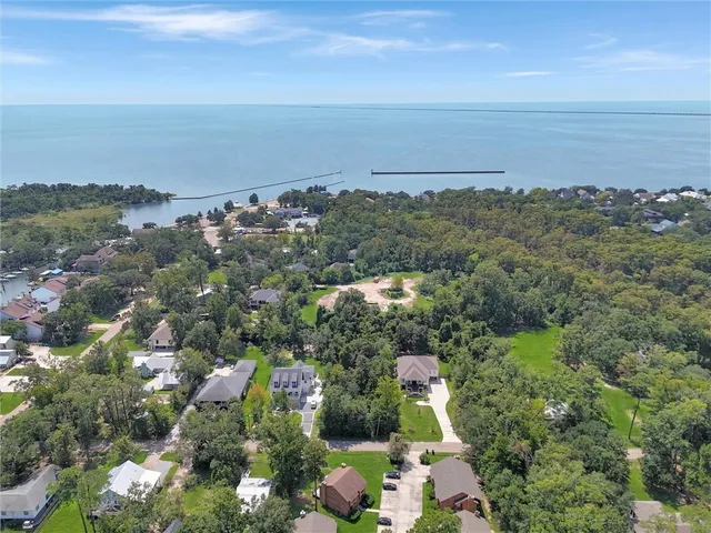 $215,000 | 1536 Madison Street, Mandeville, LA 70448