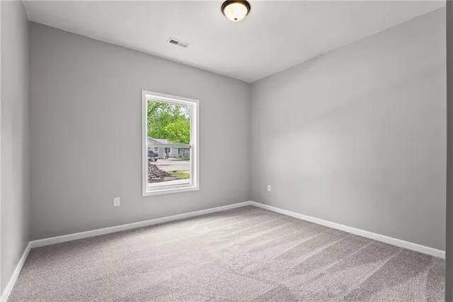 $275,000 | 525 North Cedar Street, Ottawa, KS 66067