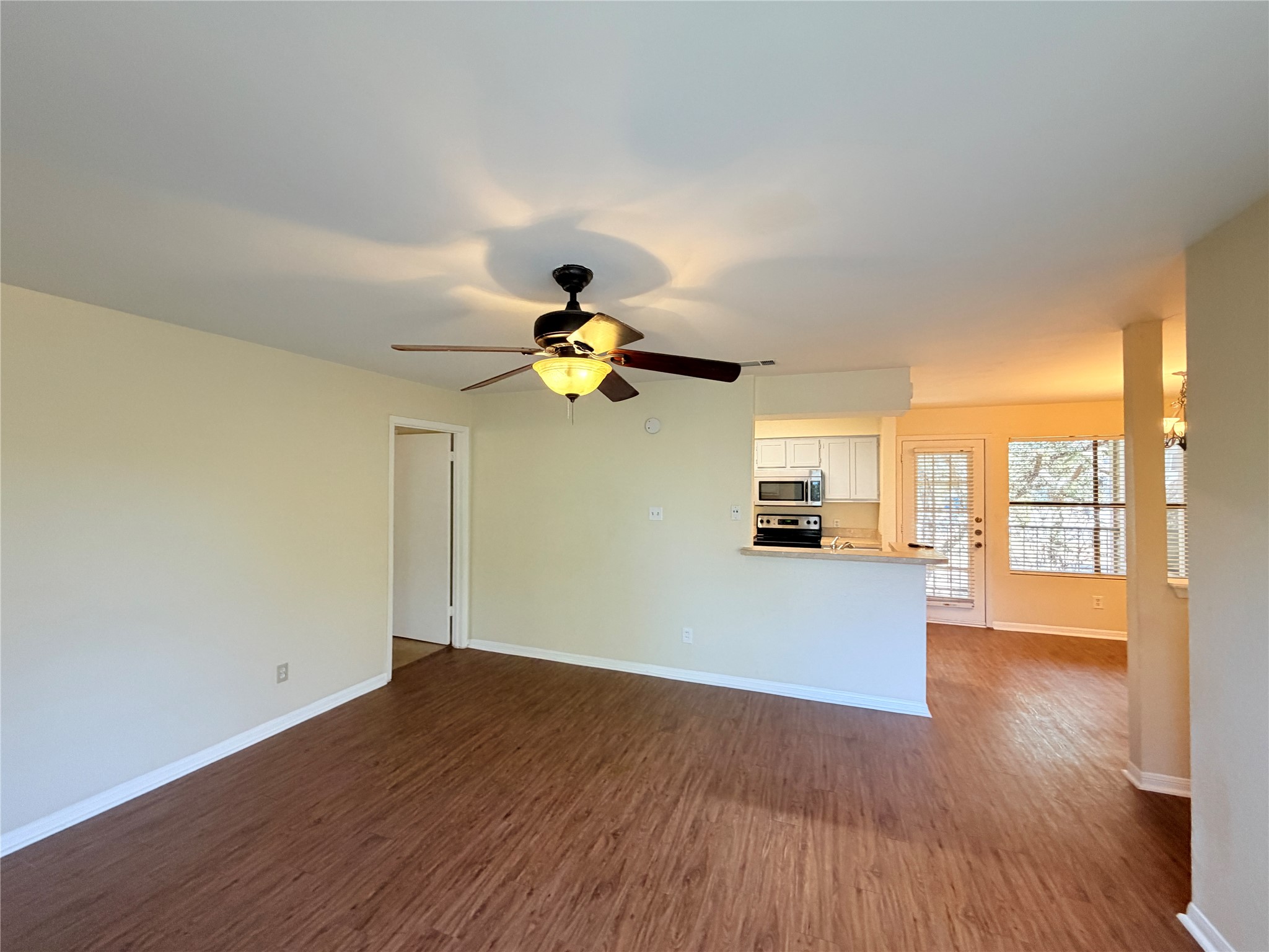 8801 Schick Road, Unit C Austin, TX 78729 - Photo 7 of 26 Gallery Image 7